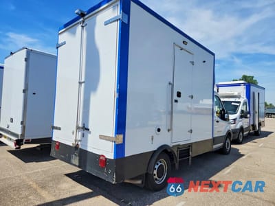 Trzecie zdjęcie samochodu z tyłu: 2022 FORD TRANSIT T-350 REFRIGERATED BOX TRUCK VIN:1FDBW5Z88NKA01434 - miniatura
