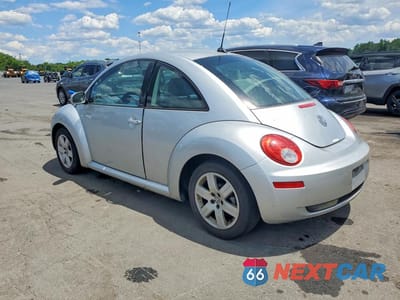 Drugie zdjęcie samochodu z przodu: 2007 VOLKSWAGEN NEW BEETLE 2.5L OPTION PACKAGE 1 VIN:3VWRW31CX7M518394 - miniatura