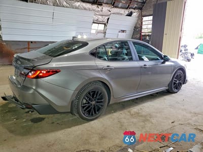 Trzecie zdjęcie samochodu z tyłu: 2025 TOYOTA CAMRY SE VIN:4T1DBADK6SU505092 - miniatura