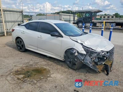Czwarte zdjęcie samochodu z boku: 2024 NISSAN SENTRA SR VIN:3N1AB8DV2RY333129 - miniatura