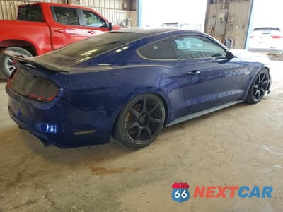 Trzecie zdjęcie samochodu z tyłu: 2016 FORD MUSTANG GT VIN:1FA6P8CF0G5245906 - miniatura