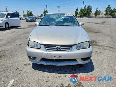 Piąte zdjęcie samochodu w środku: 2001 TOYOTA COROLLA LE VIN:1NXBR12E01Z461539 - miniatura