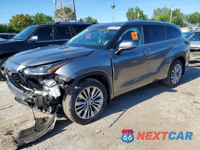 2025 TOYOTA HIGHLANDER PLATINUM 5TDKDRBH5SS580964 - główne zdjęcie licytacji z USA - miniatura