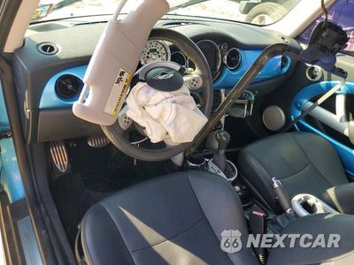 Zdjęcie 8 z 12 samochodu: 2005 MINI COOPER S VIN:WMWRE33585TG98834 - miniatura
