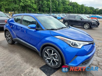 Czwarte zdjęcie samochodu z boku: 2018 TOYOTA C-HR XLE PREMIUM VIN:NMTKHMBXXJR053756 - miniatura