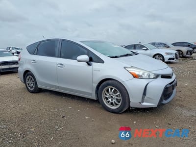 Czwarte zdjęcie samochodu z boku: 2017 TOYOTA PRIUS V FOUR VIN:JTDZN3EU8HJ066291 - miniatura