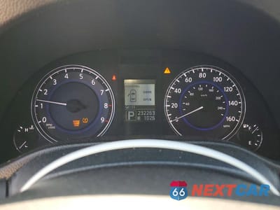 Zdjęcie 9 z 12 samochodu: 2010 INFI G37 COUPE VIN:JN1CV6AR6AM452210 - miniatura