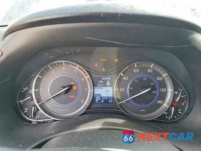 Zdjęcie 9 z 13 samochodu: 2011 INFINITI QX56 BASE VIN:JN8AZ2NC3B9300045 - miniatura