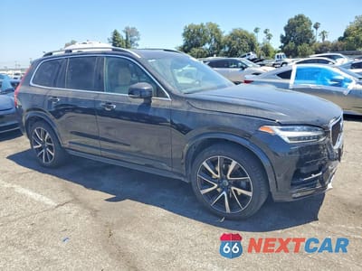 Czwarte zdjęcie samochodu z boku: 2019 VOLVO XC90 T6 MOMENTUM VIN:YV4A22PK7K1494501 - miniatura