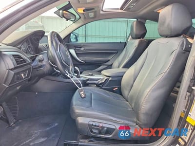 Zdjęcie 7 z 12 samochodu: 2015 BMW 228 I VIN:WBA1F5C58FV257391 - miniatura
