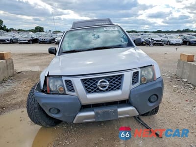 Piąte zdjęcie samochodu w środku: 2014 NISSAN XTERRA S VIN:5N1AN0NW4EN810126 - miniatura