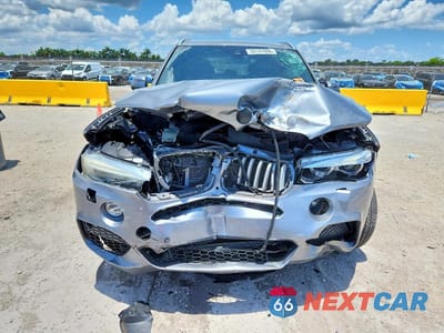 Piąte zdjęcie samochodu w środku: 2016 BMW X5 XDRIVE50I VIN:5UXKR6C57G0J83477 - miniatura