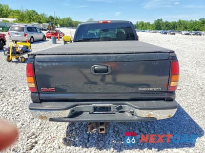 Zdjęcie 6 z 12 samochodu: 2004 GMC NEW SIERRA K1500 VIN:1GTEK19TX4E188716 - miniatura