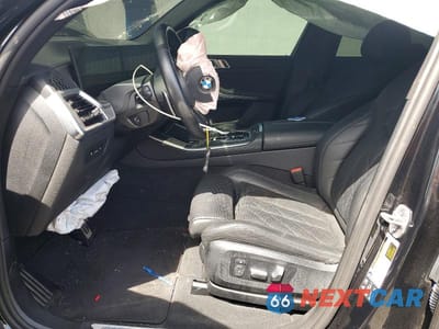 Zdjęcie 7 z 13 samochodu: 2025 BMW X5 XDRIVE40I VIN:5UX23EU05S9Y90998 - miniatura