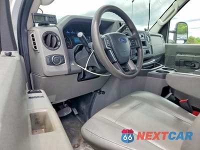 Zdjęcie 8 z 12 samochodu: 2024 FORD E350 REFRIGERATED BOX TRUCK VIN:1FDWE3FN7RDD00782 - miniatura