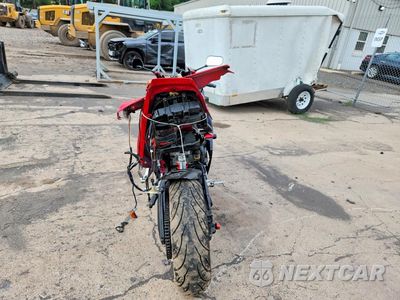 Czwarte zdjęcie samochodu z boku: 2005 YAMAHA YZFR6 L VIN:JYARJ06E55A030535 - miniatura