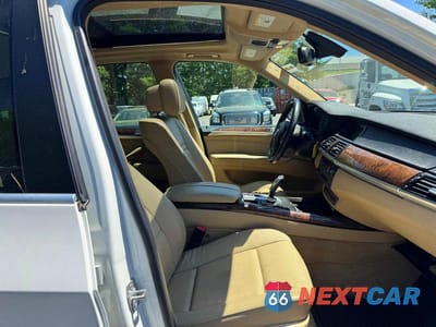 Zdjęcie 9 z 12 samochodu: 2013 BMW X5 XDRIVE35I VIN:5UXZV4C53D0E11293 - miniatura