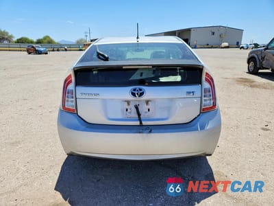 Zdjęcie 6 z 13 samochodu: 2014 TOYOTA PRIUS TWO VIN:JTDKN3DU6E0358218 - miniatura