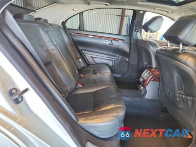 Zdjęcie 10 z 12 samochodu: 2007 MERCEDES-BENZ S 550 VIN:WDDNG71X87A074783 - miniatura