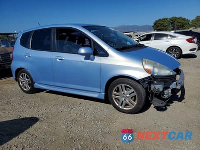 Czwarte zdjęcie samochodu z boku: 2008 HONDA FIT SPORT VIN:JHMGD38608S049369 - miniatura