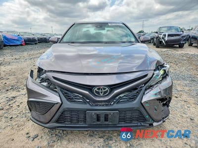 Piąte zdjęcie samochodu w środku: 2021 TOYOTA CAMRY SE VIN:4T1G11AK0MU608063 - miniatura