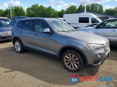 Czwarte zdjęcie samochodu z boku: 2016 BMW X3 XDRIVE28I VIN:5UXWX9C56G0D69958 - miniatura