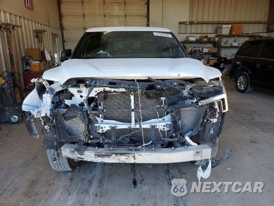 Piąte zdjęcie samochodu w środku: 2025 TOYOTA TUNDRA SR5 VIN:5TFLA5AB3SX044933 - miniatura