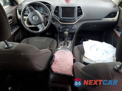 Zdjęcie 8 z 13 samochodu: 2014 JEEP CHEROKEE LATITUDE VIN:1C4PJLCS2EW297397 - miniatura
