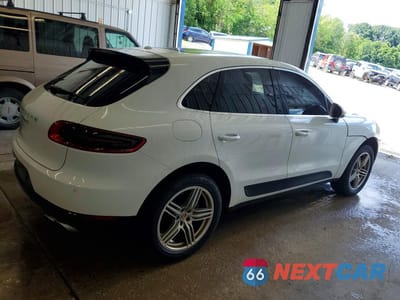 Trzecie zdjęcie samochodu z tyłu: 2017 PORSCHE MACAN S VIN:WP1AB2A57HLB13179 - miniatura