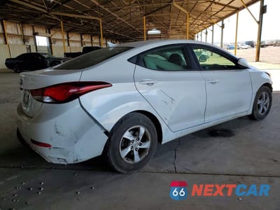 Trzecie zdjęcie samochodu z tyłu: 2015 HYUNDAI ELANTRA SE VIN:5NPDH4AEXFH570109 - miniatura