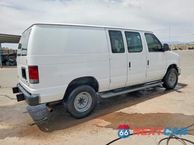 Trzecie zdjęcie samochodu z tyłu: 2013 FORD ECONOLINE E250 VAN VIN:1FTNE2EW2DDA54172 - miniatura