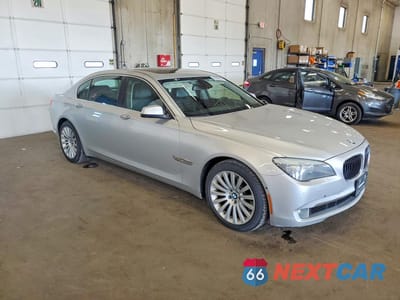 Czwarte zdjęcie samochodu z boku: 2012 BMW 750 LXI VIN:WBAKC8C5XCC436666 - miniatura