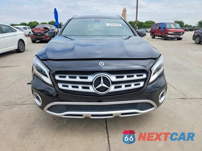 Piąte zdjęcie samochodu w środku: 2020 MERCEDES-BENZ GLA 250 VIN:WDCTG4EB8LU023169 - miniatura