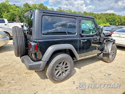 Trzecie zdjęcie samochodu z tyłu: 2026 JEEP WRANGLER SPORT VIN:1C4PJXAN3TW160339 - miniatura