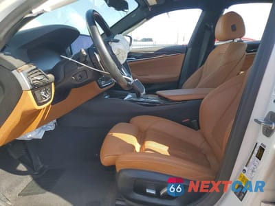 Zdjęcie 7 z 12 samochodu: 2021 BMW 530E VIN:WBA13AG0XMCF03661 - miniatura