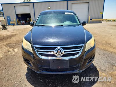 Piąte zdjęcie samochodu w środku: 2010 VOLKSWAGEN TIGUAN SE VIN:WVGBV7AX3AW523053 - miniatura