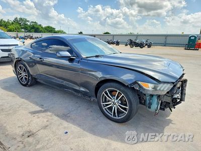 Czwarte zdjęcie samochodu z boku: 2017 FORD MUSTANG VIN:1FA6P8TH8H5292376 - miniatura