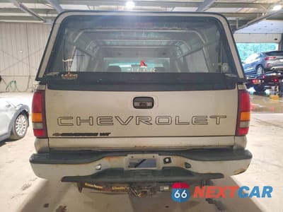 Zdjęcie 6 z 12 samochodu: 2002 CHEVROLET SILVERADO K1500 VIN:1GCEK14W82Z266188 - miniatura