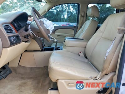 Zdjęcie 7 z 13 samochodu: 2012 CHEVROLET TAHOE C1500 LT VIN:1GNSCBE09CR117037 - miniatura