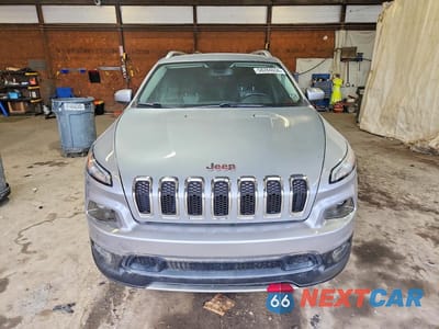 Piąte zdjęcie samochodu w środku: 2014 JEEP CHEROKEE LATITUDE VIN:1C4PJMCB8EW125722 - miniatura