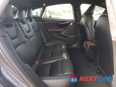Zdjęcie 10 z 13 samochodu: 2020 TESLA MODEL S VIN:5YJSA1E24LF361632 - miniatura