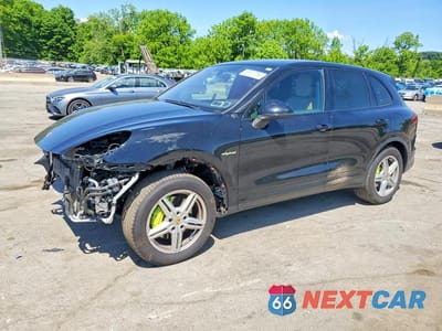 2016 PORSCHE CAYENNE SE HYBRID WP1AE2A2XGLA16523 - główne zdjęcie licytacji z USA - miniatura