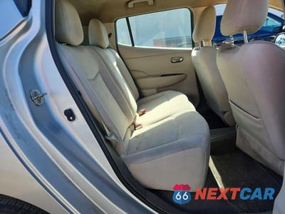 Zdjęcie 10 z 12 samochodu: 2012 NISSAN LEAF SV VIN:JN1AZ0CP7CT025471 - miniatura