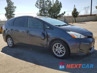 Czwarte zdjęcie samochodu z boku: 2016 TOYOTA PRIUS V FOUR VIN:JTDZN3EU3GJ046013 - miniatura