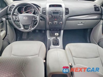 Zdjęcie 8 z 12 samochodu: 2011 KIA SORENTO VIN:5XYKT3A1XBG148713 - miniatura