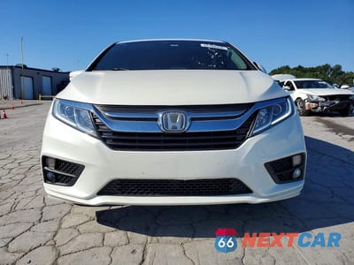Piąte zdjęcie samochodu w środku: 2018 HONDA ODYSSEY EX VIN:5FNRL6H57JB101606 - miniatura
