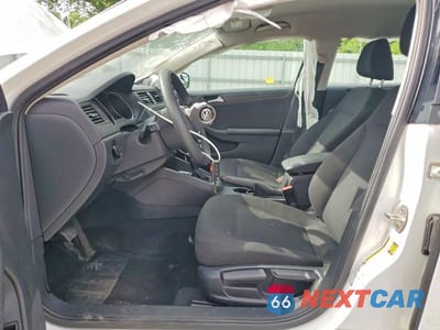 Zdjęcie 7 z 13 samochodu: 2016 VOLKSWAGEN JETTA S VIN:3VW267AJ9GM364297 - miniatura