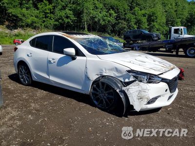 Czwarte zdjęcie samochodu z boku: 2018 MAZDA 3 GRAND TOURING VIN:3MZBN1W34JM164655 - miniatura
