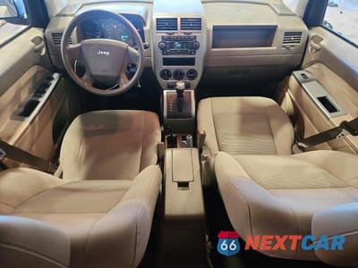 Zdjęcie 8 z 12 samochodu: 2007 JEEP COMPASS VIN:1J8FF47W47D391451 - miniatura