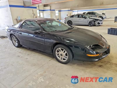 Czwarte zdjęcie samochodu z boku: 1996 CHEVROLET CAMARO Z28 VIN:2G1FP22P2T2147704 - miniatura
